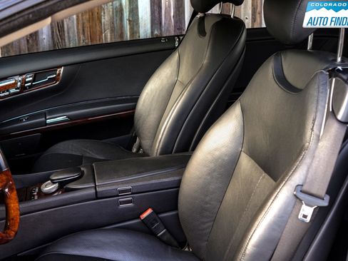 Used 2012 Mercedes-Benz CL 550 4MATIC image 12