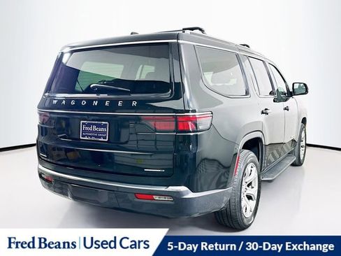 Used 2022 Jeep Wagoneer Series I w/ Premium Group I AWD/4WD image 11