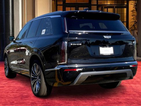 New 2026 Cadillac Vistiq Premium Luxury image 4