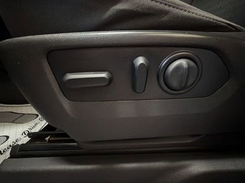 Used 2021 Chevrolet Silverado 1500 RST image 12