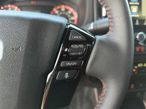 Certified 2025 Nissan Frontier PRO-4X w/ Tow Package image 44