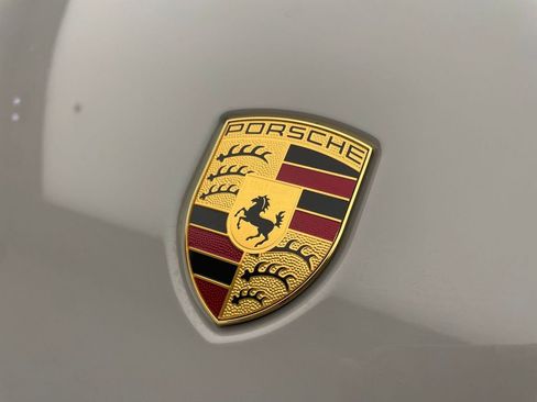 New 2026 Porsche Macan AWD/4WD image 20