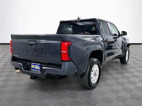 Certified 2025 Toyota Tacoma SR5 AWD/4WD image 7