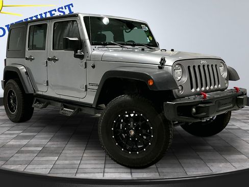 Used 2018 Jeep Wrangler Unlimited Sport w/ Connectivity Group AWD/4WD image 3