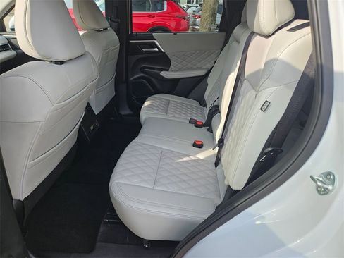 Used 2024 Mitsubishi Outlander SEL image 26