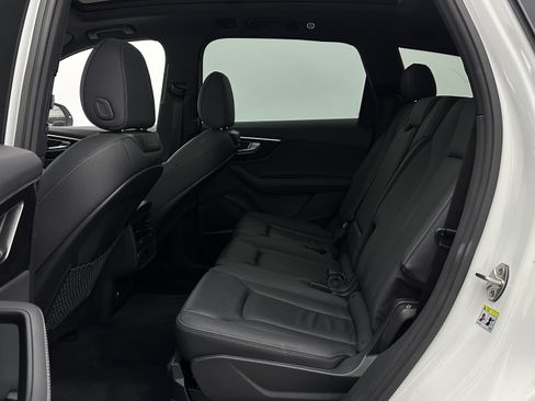 Used 2025 Audi Q7 3.0T Premium Plus AWD/4WD image 27