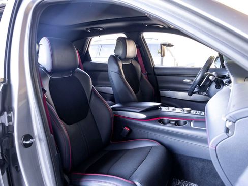 Used 2023 Genesis GV70 2.5T Sport Prestige w/ Sport Prestige Package image 26