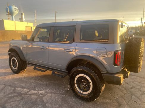 Used 2024 Ford Bronco Outer Banks w/ Sasquatch Package image 6