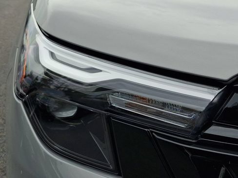 Used 2026 Subaru Forester Sport AWD/4WD image 9