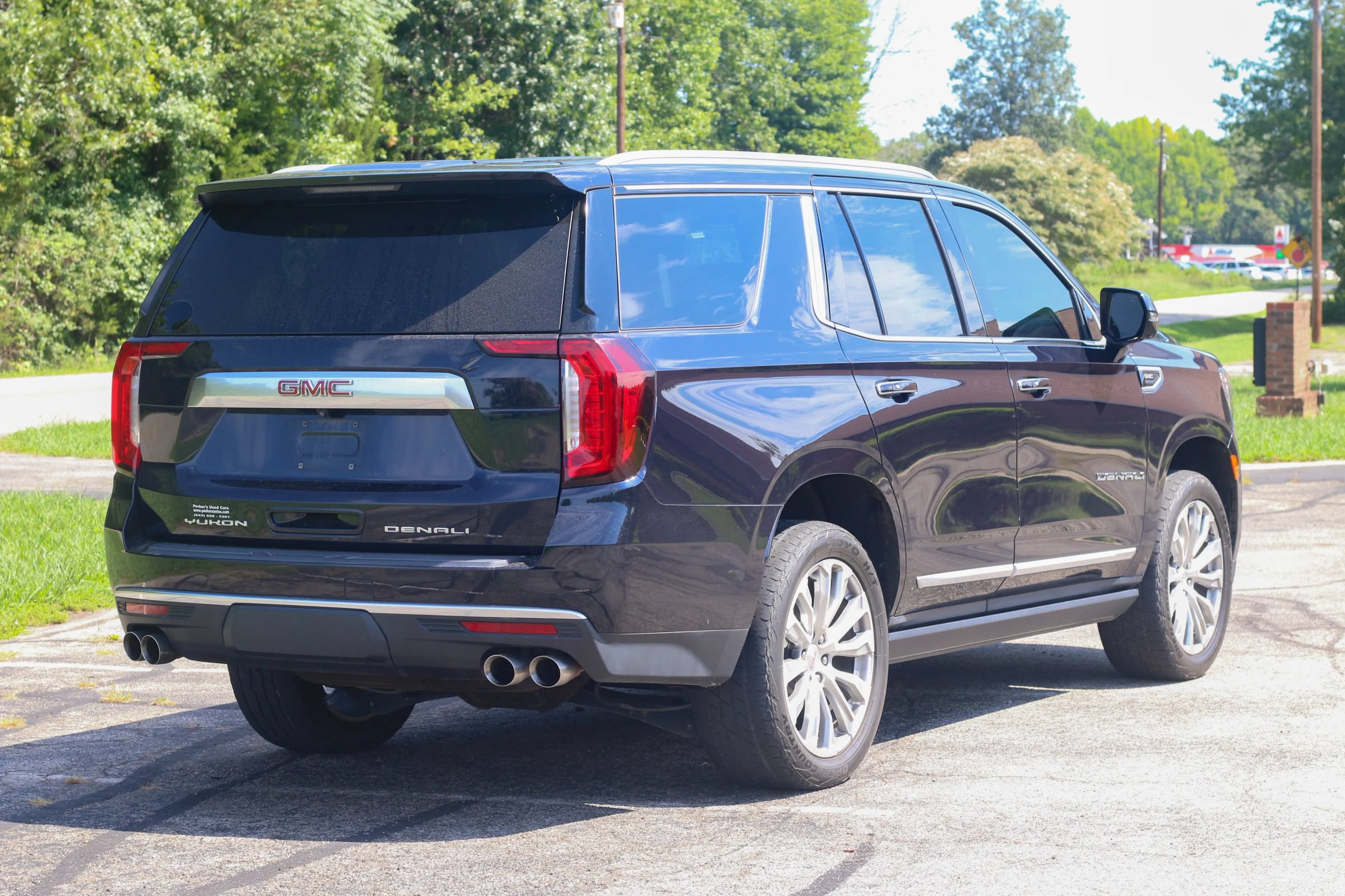 Used 2022 GMC Yukon Denali AWD/4WD image 5