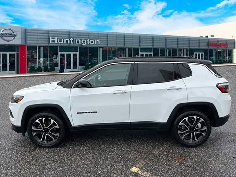 Used 2022 Jeep Compass Limited AWD/4WD image 7