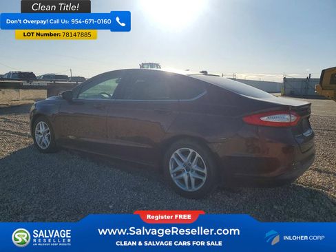 Used 2015 Ford Fusion SE image 3