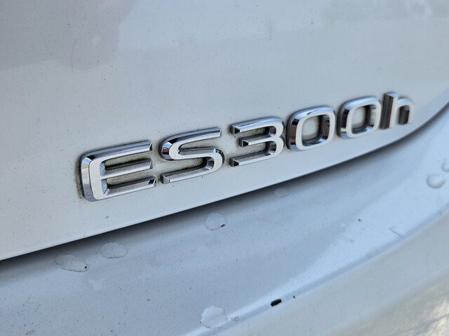Certified 2023 Lexus ES 300h w/ Premium Package FWD image 31