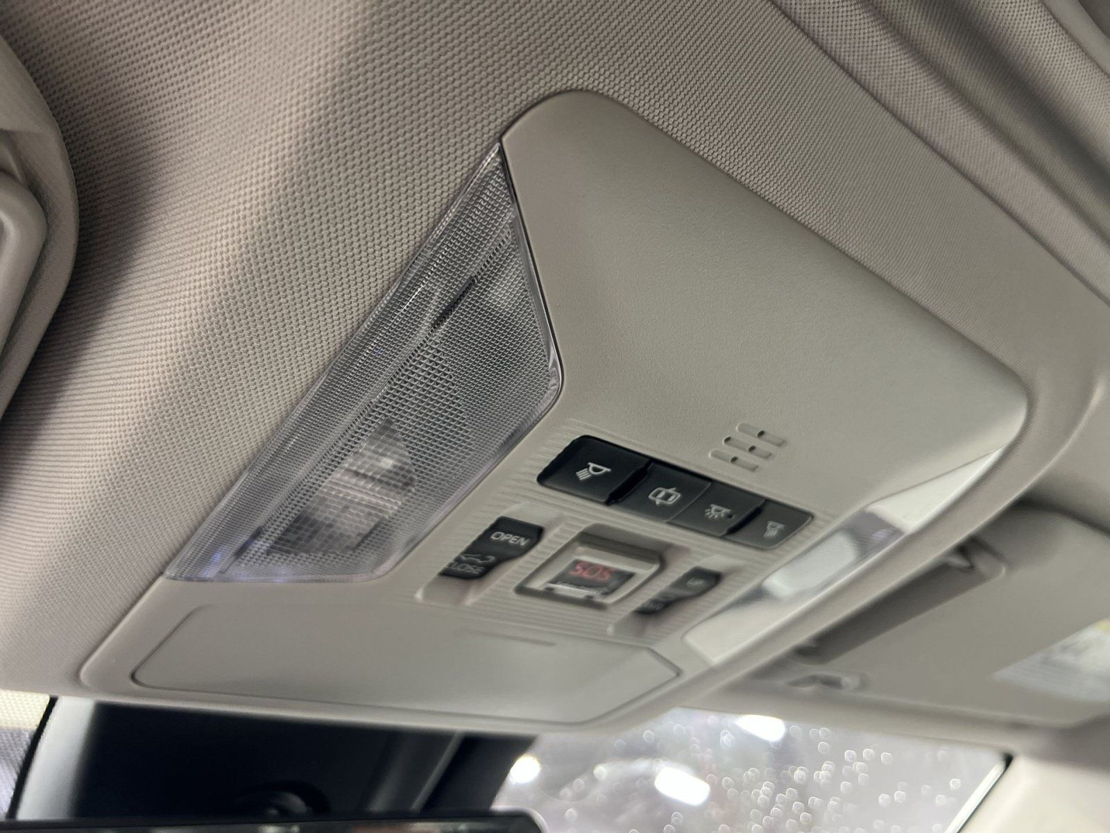 Used 2019 Toyota RAV4 Limited AWD/4WD image 35