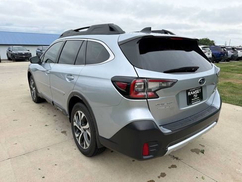 Certified 2021 Subaru Outback Limited AWD/4WD image 4