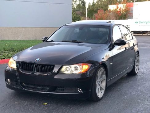 Used 2006 BMW 330i Sedan RWD image 1