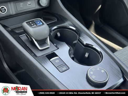 Used 2022 Nissan Rogue S AWD/4WD image 23