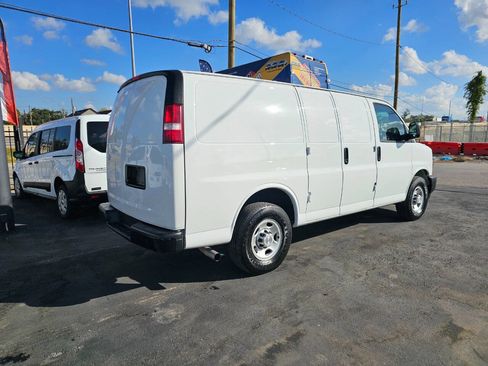 Used 2019 Chevrolet Express 2500 image 6
