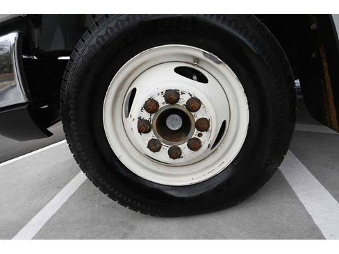 Used 2016 Ford E-350 and Econoline 350 Super Duty w/ Shuttle Bus Prep Package image 12