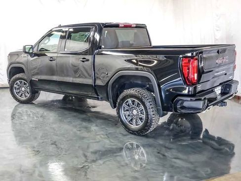 Certified 2025 GMC Sierra 1500 AT4 AWD/4WD image 9