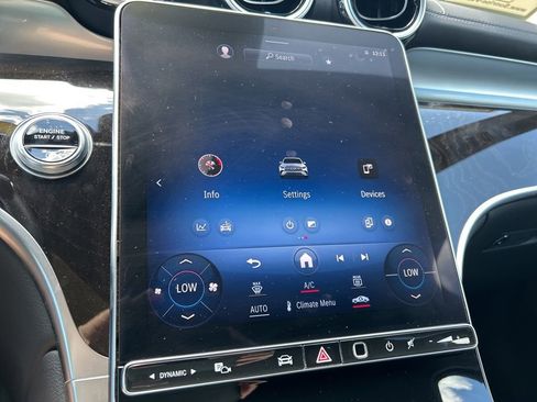 Used 2024 Mercedes-Benz GLC 300 4MATIC image 27