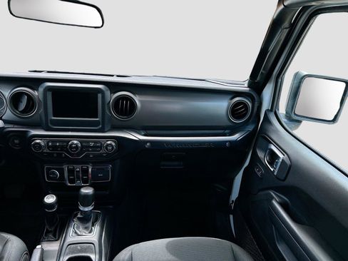 Used 2022 Jeep Wrangler Unlimited Sport AWD/4WD image 19