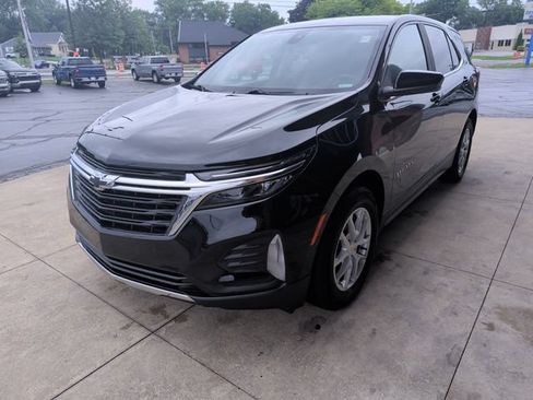 Used 2024 Chevrolet Equinox LT w/ LPO, Cargo Package FWD image 4