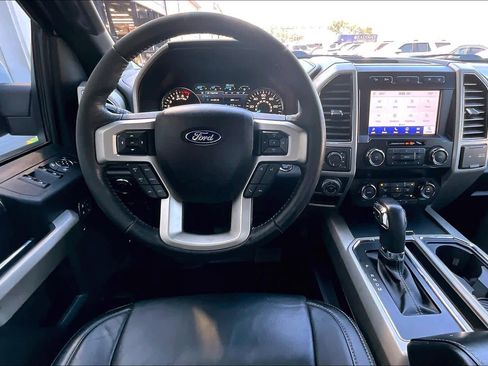 Used 2020 Ford F150 Lariat image 6