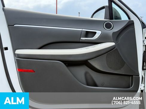 Used 2023 Hyundai Sonata SEL FWD image 11