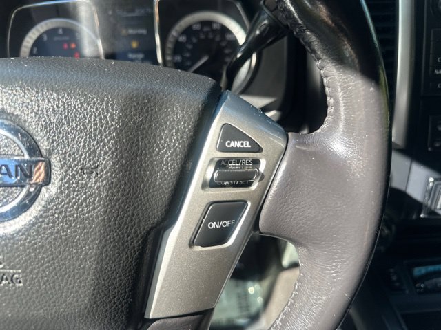 Used 2018 Nissan Titan SV w/ SV Convenience Package AWD/4WD image 31