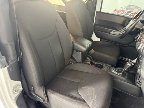 Used 2015 Jeep Wrangler Sport w/ Quick Order Package 24S image 27