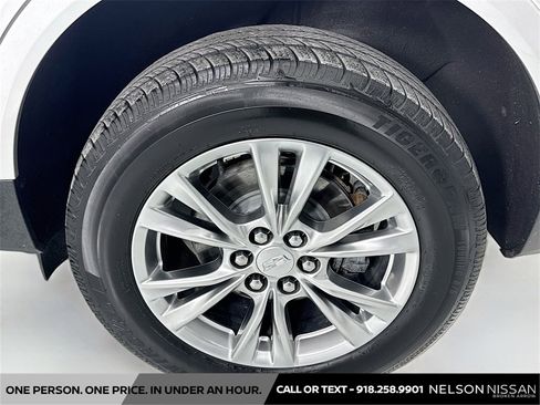 Used 2020 Cadillac XT5 Premium Luxury image 32