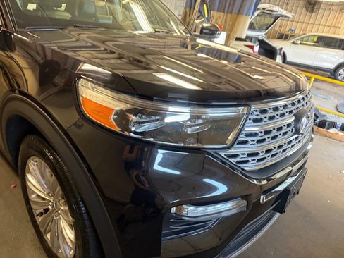 Used 2024 Ford Explorer Limited w/ Limited Technology Package AWD/4WD image 28