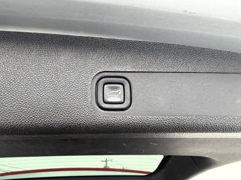 Used 2012 Cadillac Escalade Luxury image 43