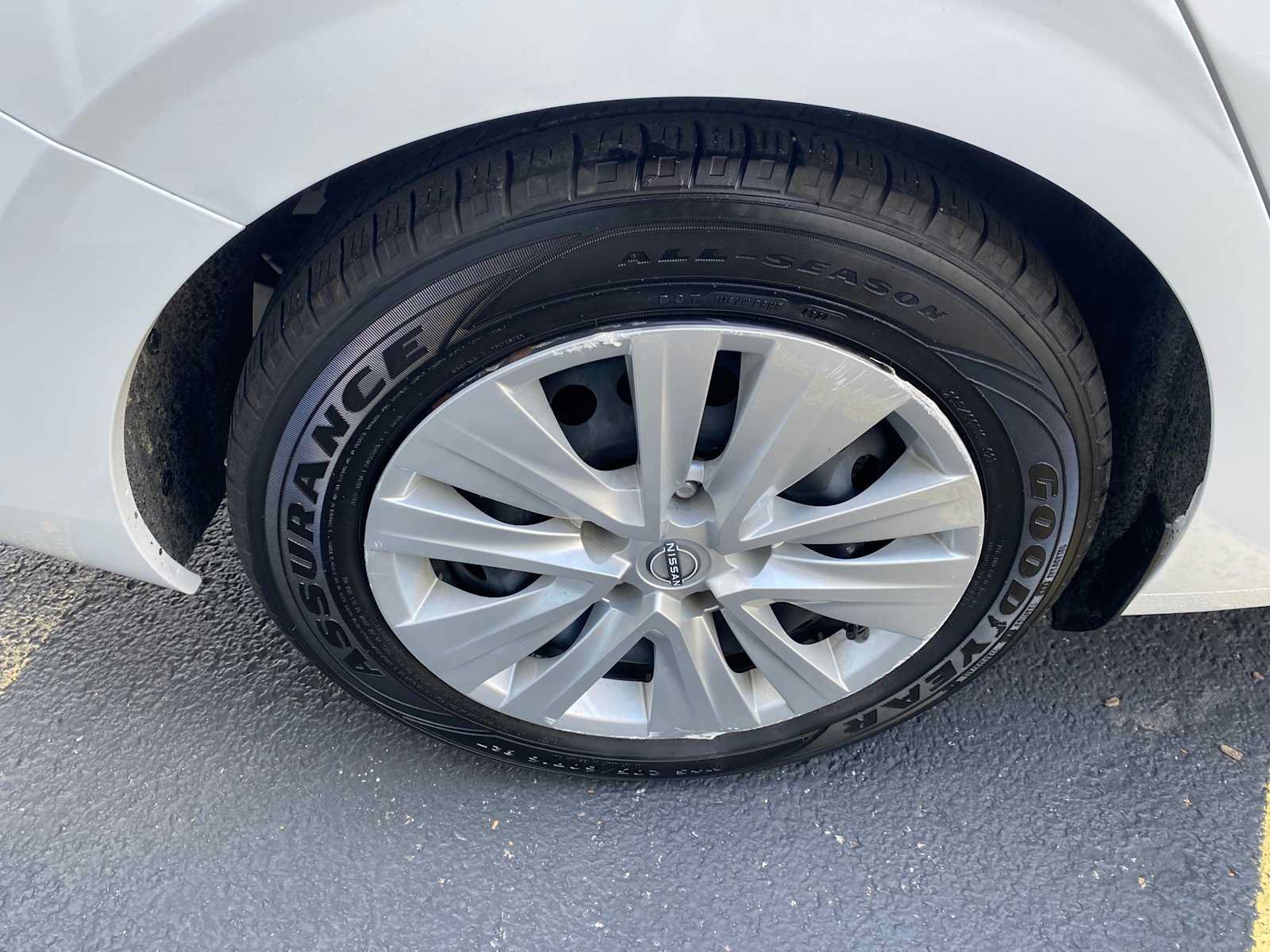 Used 2024 Nissan Sentra S FWD image 34