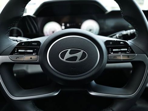 New 2026 Hyundai Elantra Limited FWD image 11