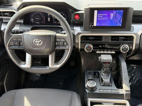 Used 2025 Toyota Tacoma TRD Off-Road AWD/4WD image 26