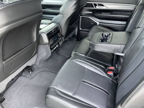 New 2026 Jeep Grand Wagoneer Limited w/ 8-Passenger Seating Package AWD/4WD image 19
