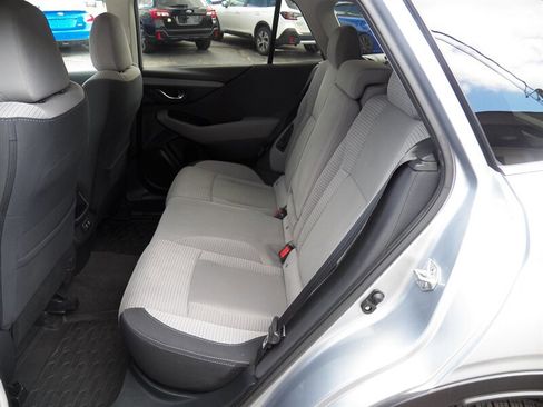 Used 2021 Subaru Outback Premium AWD/4WD image 9