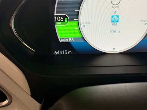 Used 2017 Chevrolet Bolt LT FWD image 14