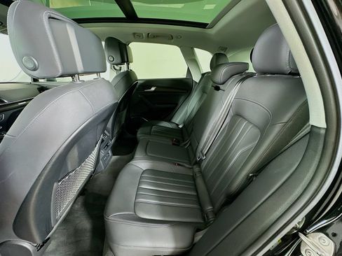 Used 2023 Audi Q5 2.0T Premium w/ Convenience Package AWD/4WD image 37