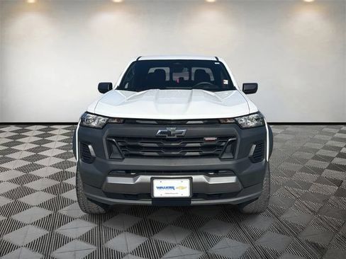 Used 2024 Chevrolet Colorado Trail Boss w/ Advanced Trailering Package AWD/4WD image 2