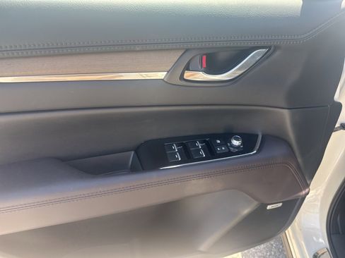 Used 2023 MAZDA CX-5 Signature image 17