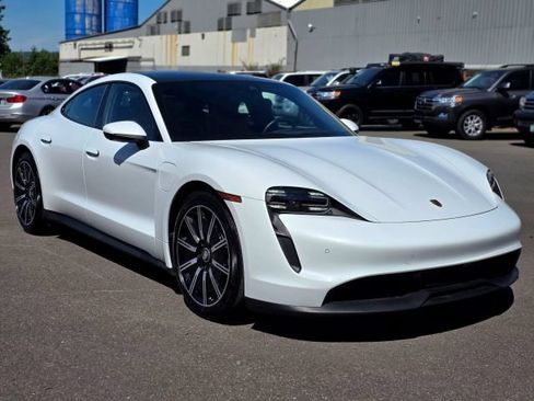 Used 2021 Porsche Taycan RWD image 1