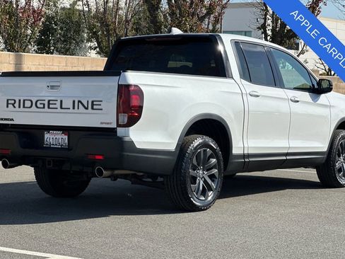 Used 2025 Honda Ridgeline Sport image 4