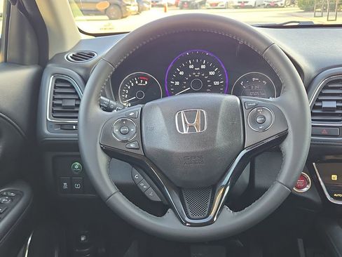 Used 2017 Honda HR-V EX-L image 19