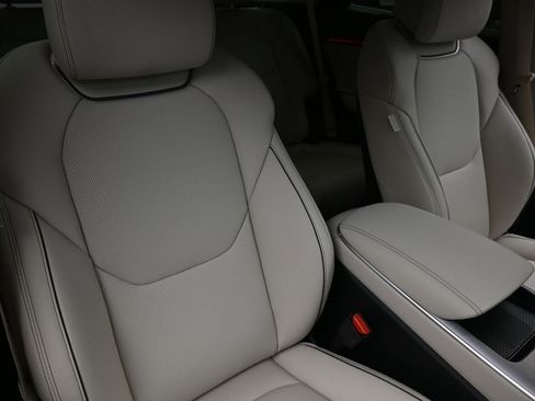 New 2026 Genesis GV70 2.5T Advanced image 15