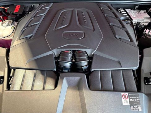 New 2026 Porsche Cayenne GTS AWD/4WD image 20