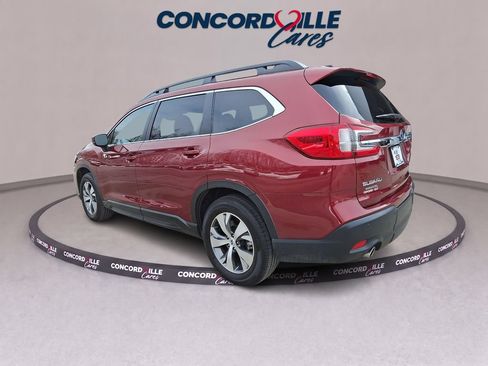 Certified 2025 Subaru Ascent Premium AWD/4WD image 5