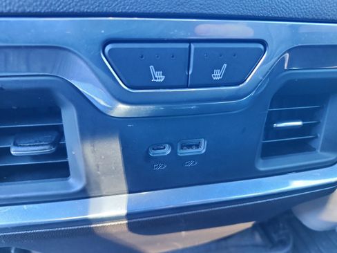 Certified 2025 GMC Sierra 1500 SLT w/ SLT Premium Plus Package image 15